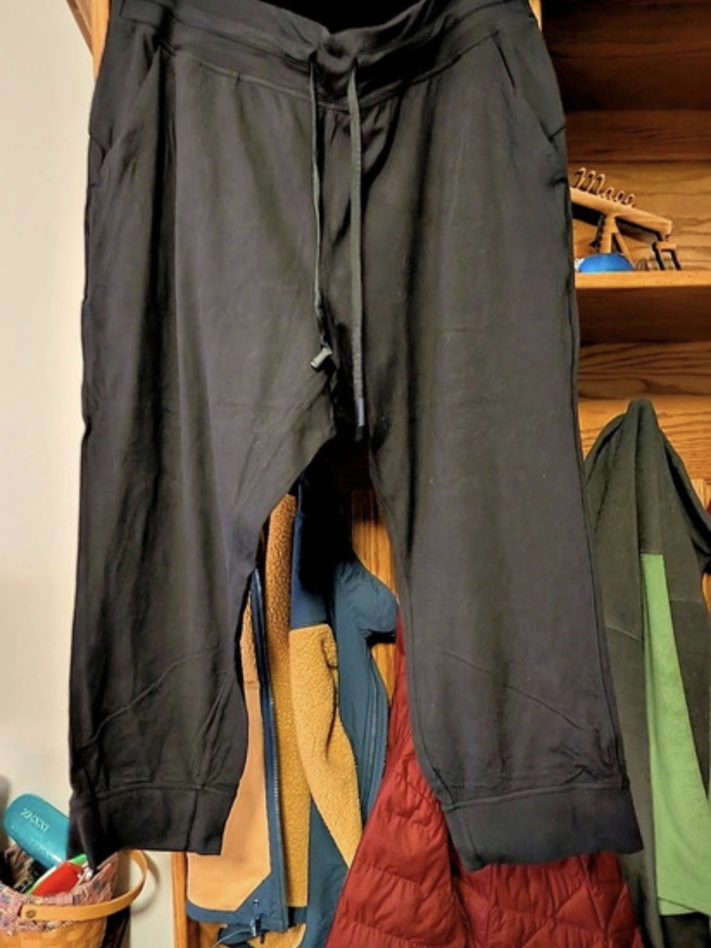 lululemon Ready to Rulu Jogger *Cinch Black Crop Pants Size 88